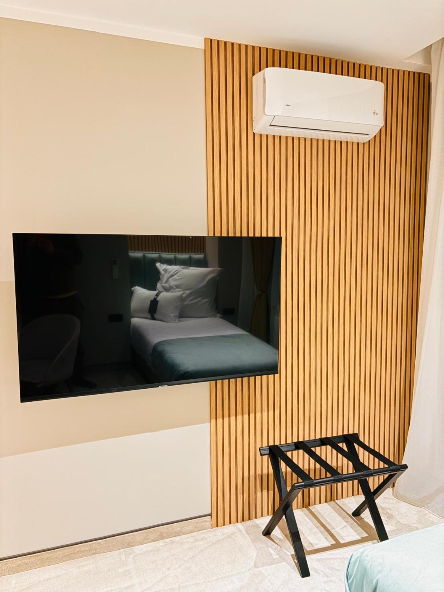 Hotel Clipa Drobeta Turnu Severin Dış mekan fotoğraf