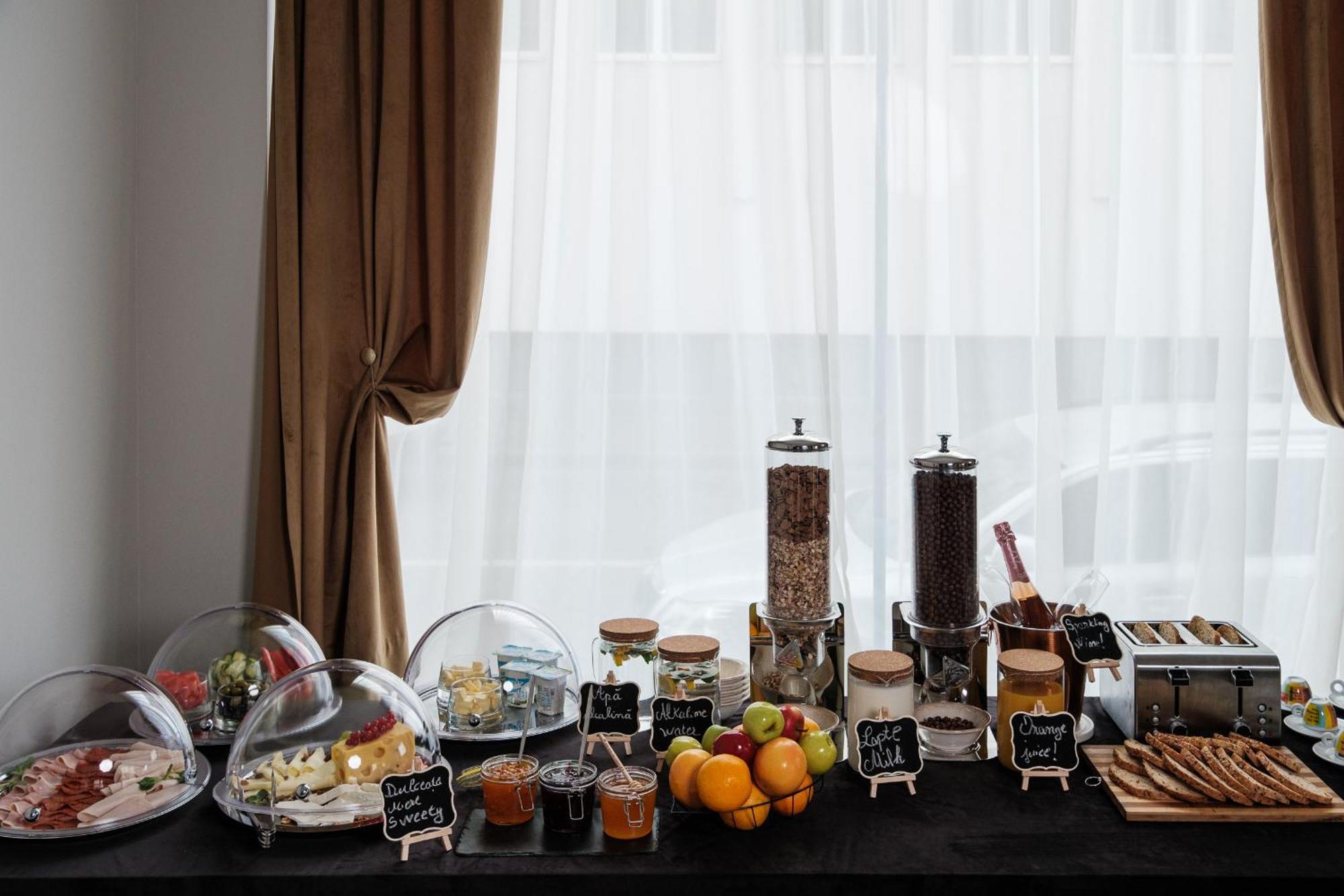 Hotel Clipa Drobeta Turnu Severin Dış mekan fotoğraf
